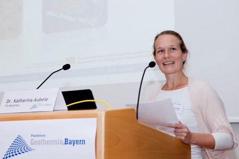 Dr. Katharina Aubele auf dem Praxisforum Geothermie. Bayern 2016