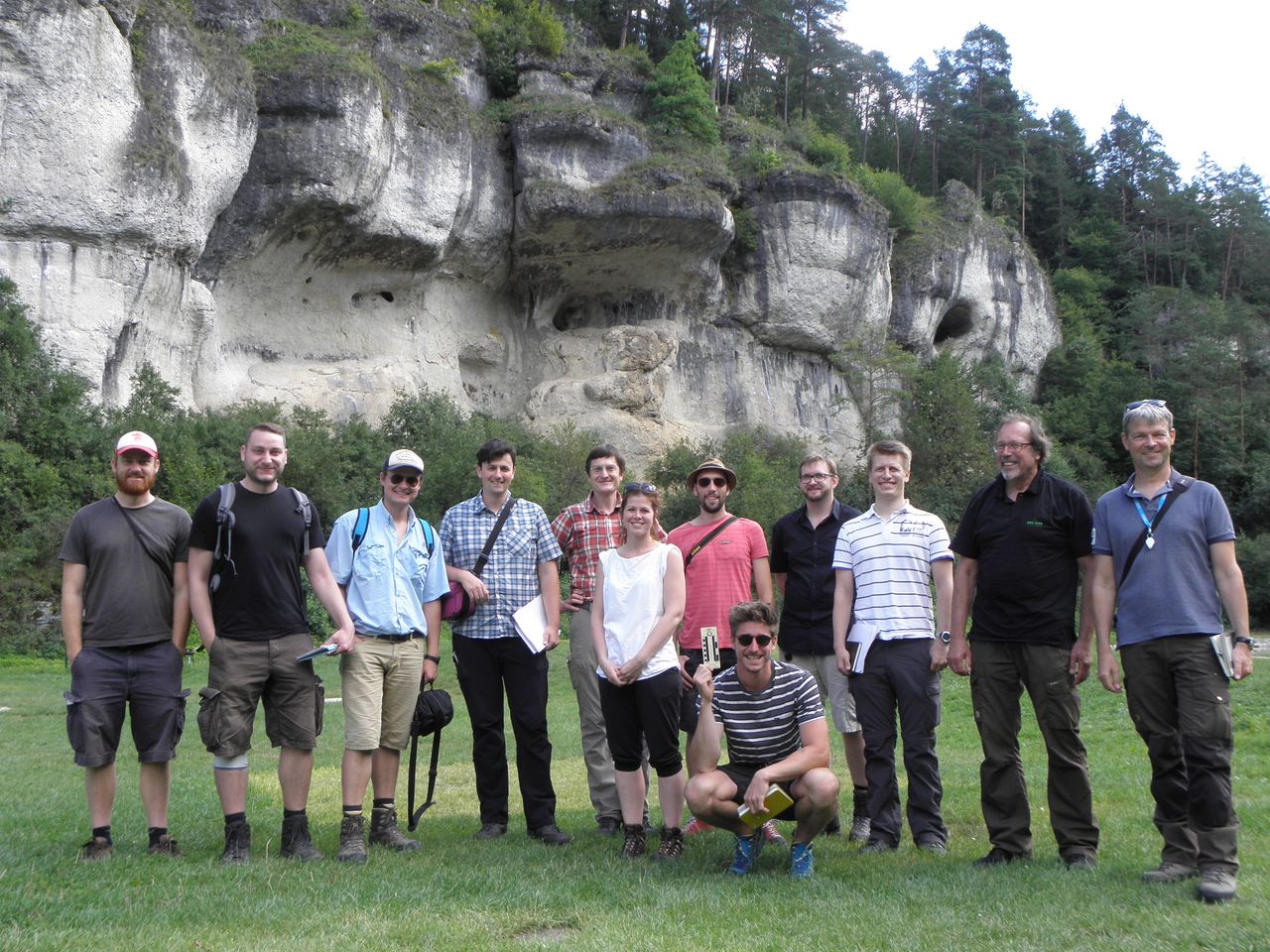 Gruppenfoto, Geologische Exkursion im Rahmen der „Geothermie-Allianz Bayern“ in die Fränkische Alb (Quelle: Prof. Dr. Roman Koch)
