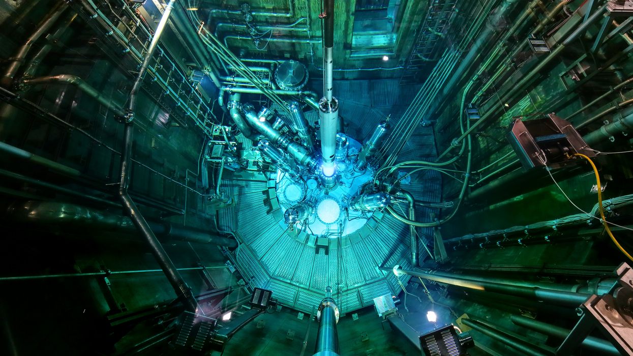 Blick ins Reaktorbecken der Forschungs-Neutronenquelle, Copyright: FRMII/TUM