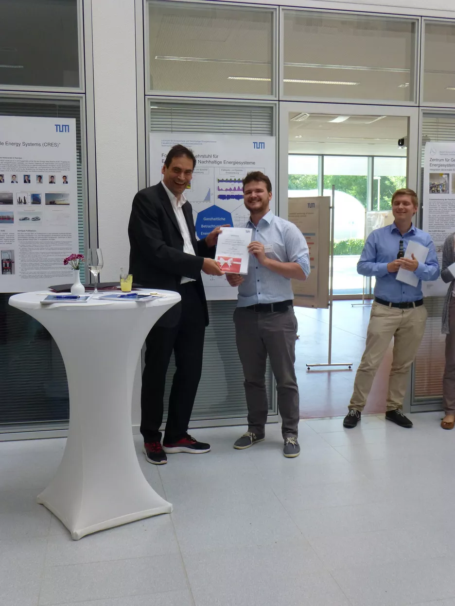 Preisverleihung, Hendrik Heenen und Prof. Thomas Hamacher